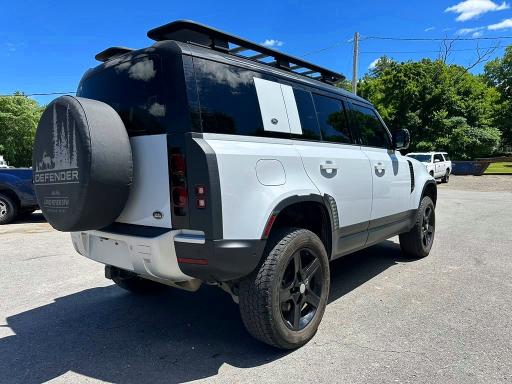 Photo 3 from auction – 2022 LAND ROVER DEFENDER with VIN SALEP7RU1N2067288
