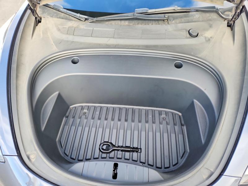 Photo 11 from auction – 2022 TESLA MODEL 3 with VIN 5YJ3E1EB6NF315537