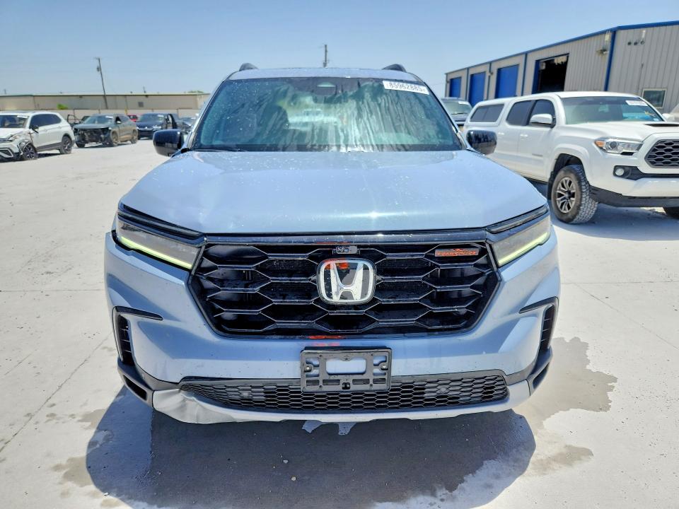 Photo 5 from auction – 2024 HONDA PILOT with VIN 5FNYG1H6XRB002673