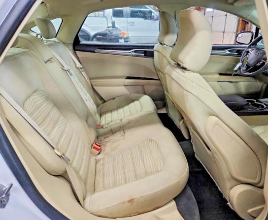 Photo 10 from auction – 2016 FORD FUSION with VIN 3FA6P0HD9GR295581