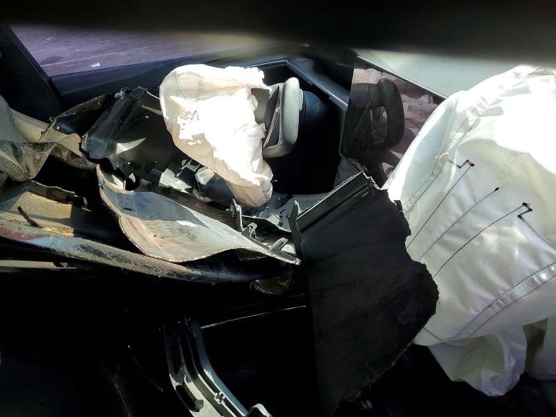 Photo 8 from auction – 2022 TESLA MODEL X with VIN 7SAXCBE59NF328860