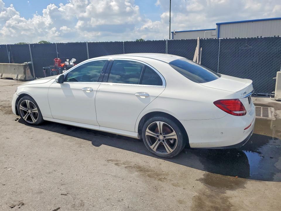 Photo 2 from auction – 2017 MERCEDES-BENZ E with VIN WDDZF4JB2HA104451
