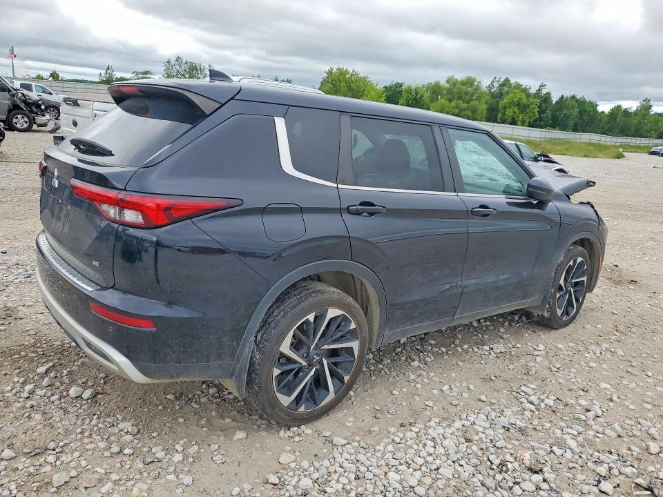 Photo 3 from auction – 2022 MITSUBISHI OUTLANDER with VIN JA4J4UA84NZ017952