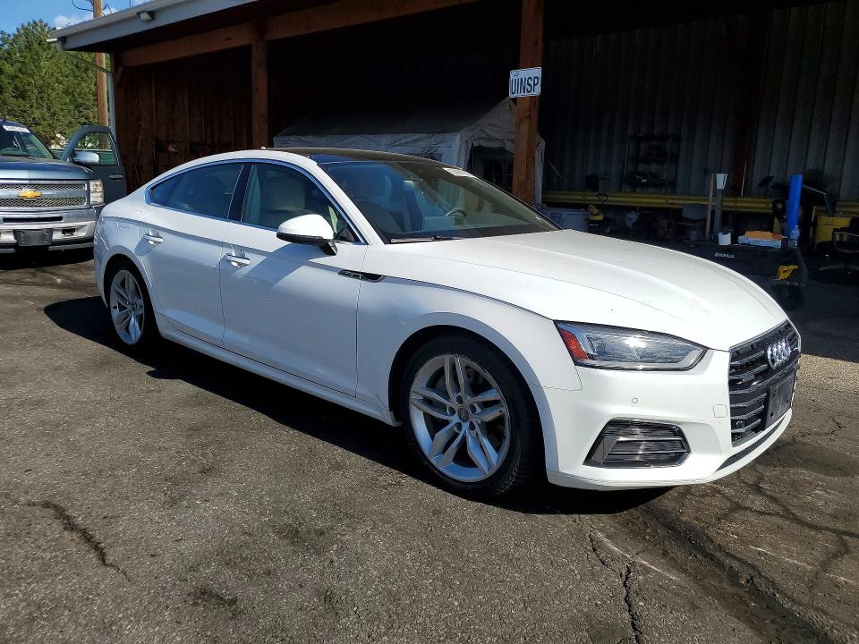 Photo 4 from auction – 2019 AUDI A5 with VIN WAUBNCF54KA045323