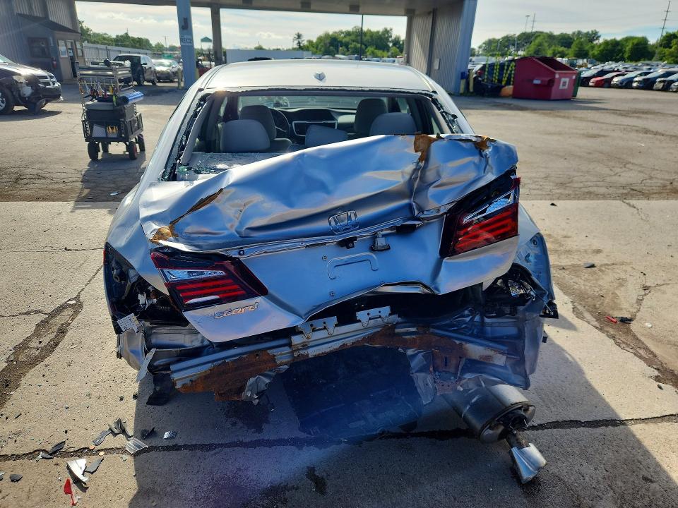 Photo 6 from auction – 2016 HONDA ACCORD with VIN 1HGCR2F94GA164197