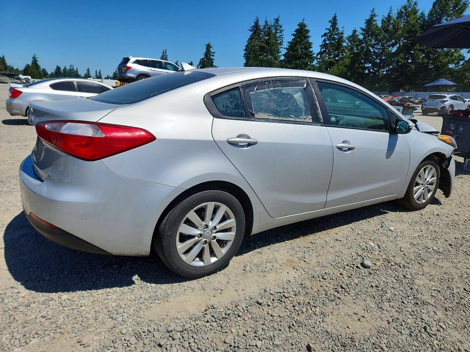 Photo 3 from auction – 2016 KIA FORTE with VIN KNAFX4A65G5604119