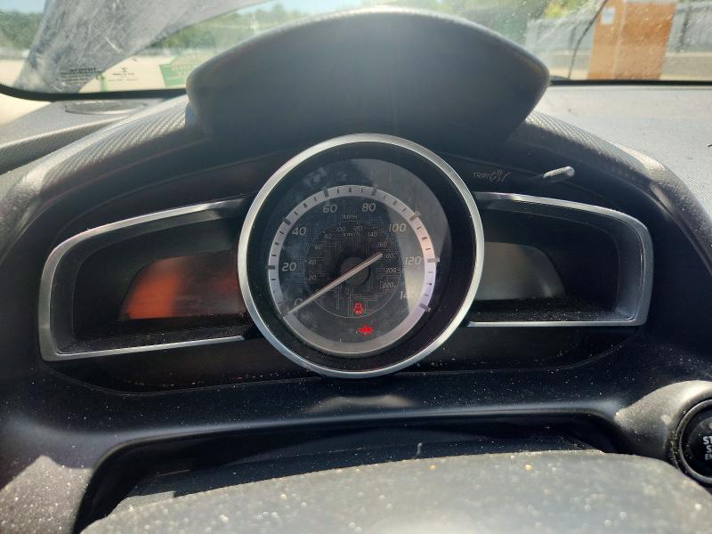 Снимка 9 от търг – 2016 SCION IA с VIN 3MYDLBZV0GY127450