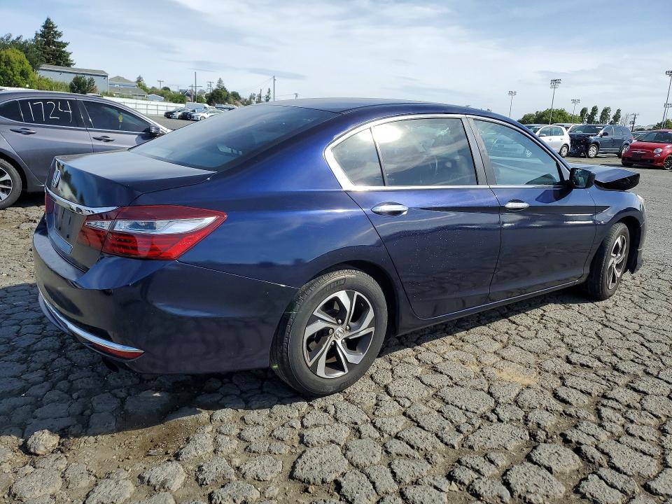 Photo 3 from auction – 2016 HONDA ACCORD with VIN 1HGCR2F33GA064877