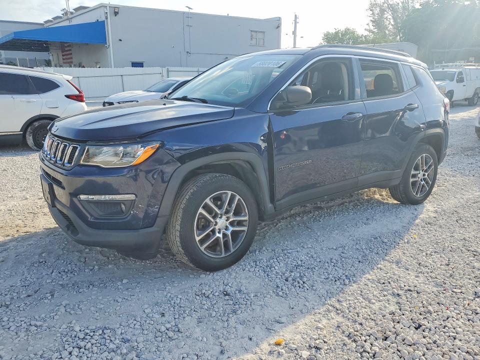 JEEP COMPASS 2019 with VIN 3C4NJDBB6KT652863 - Photo from auction