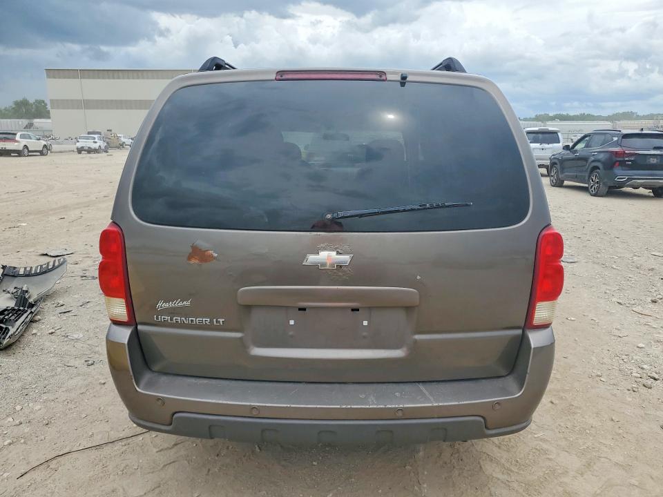 Photo 6 from auction – 2005 CHEVROLET UPLANDER with VIN 1GNDV23L85D225763