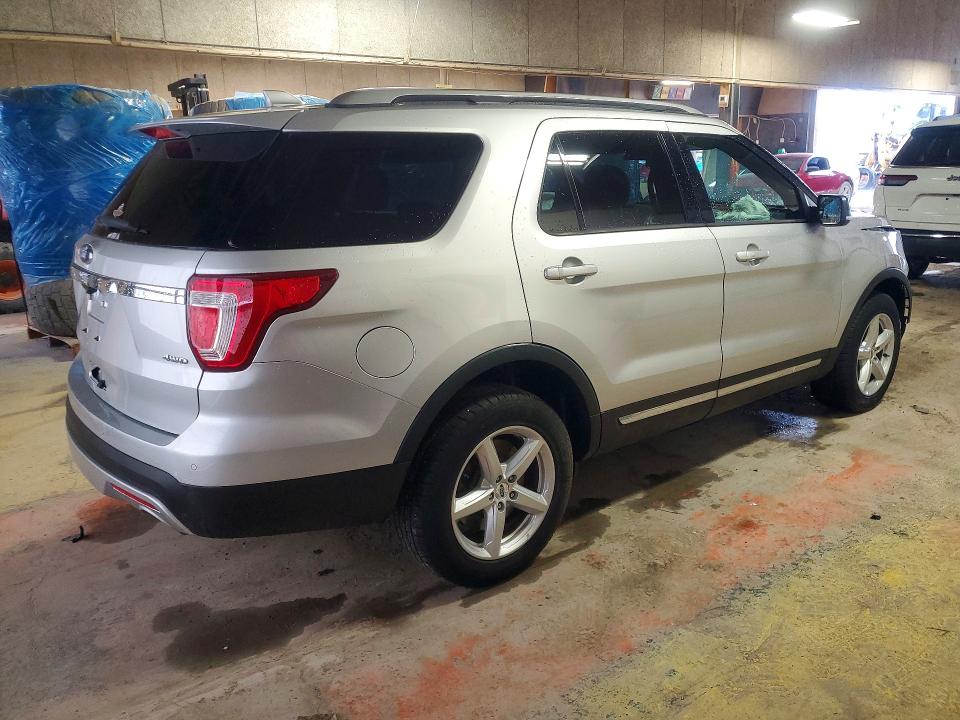 Photo 3 from auction – 2017 FORD EXPLORER with VIN 1FM5K8D83HGD07806