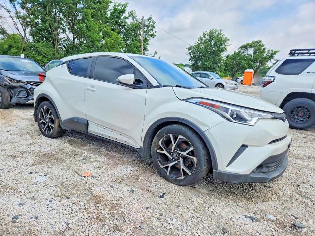 Photo 4 from auction – 2018 TOYOTA C-HR with VIN NMTKHMBX5JR033561