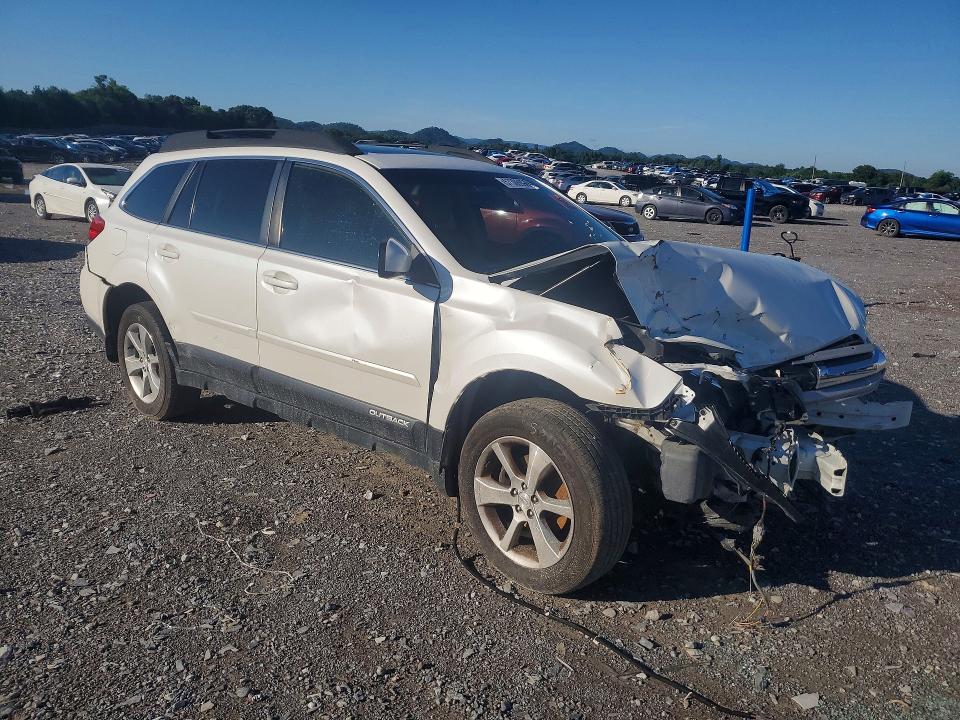 Photo 4 from auction – 2014 SUBARU OUTBACK with VIN 4S4BRCLC6E3258031