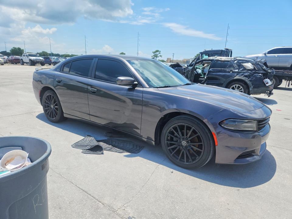 Photo 4 from auction – 2019 DODGE CHARGER with VIN 2C3CDXBG4KH711420