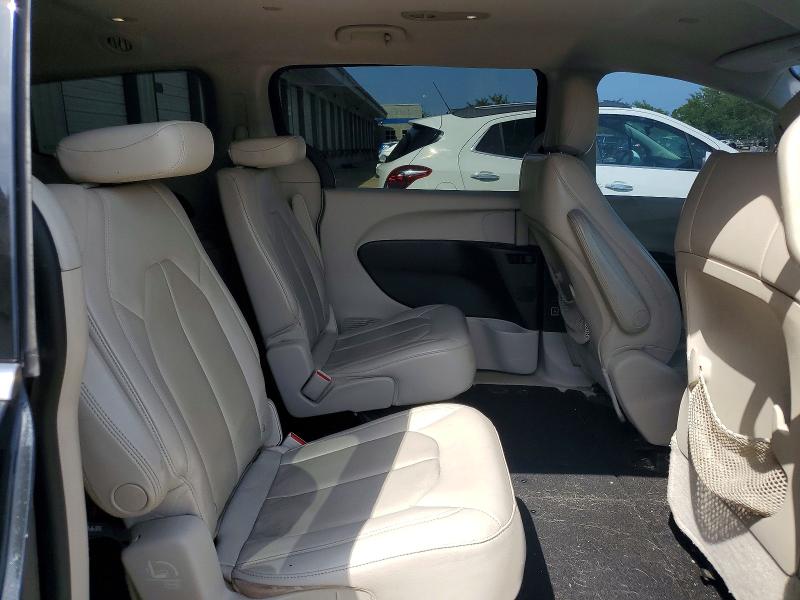 Photo 11 from auction – 2017 CHRYSLER PACIFICA with VIN 2C4RC1BG9HR534470