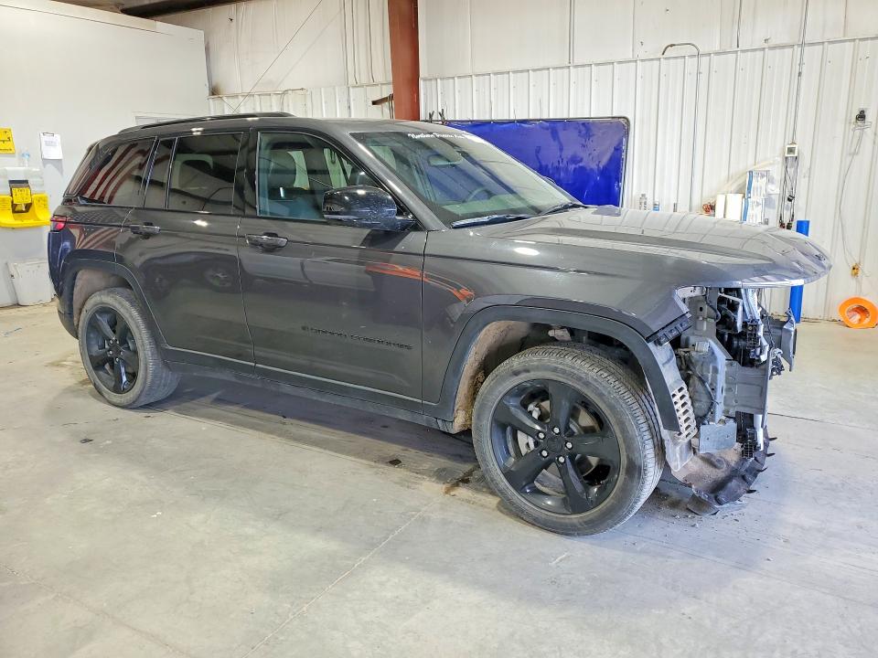 Снимка 4 от търг – 2024 JEEP GRAND CHEROKEE с VIN 1C4RJHAG6RC160278