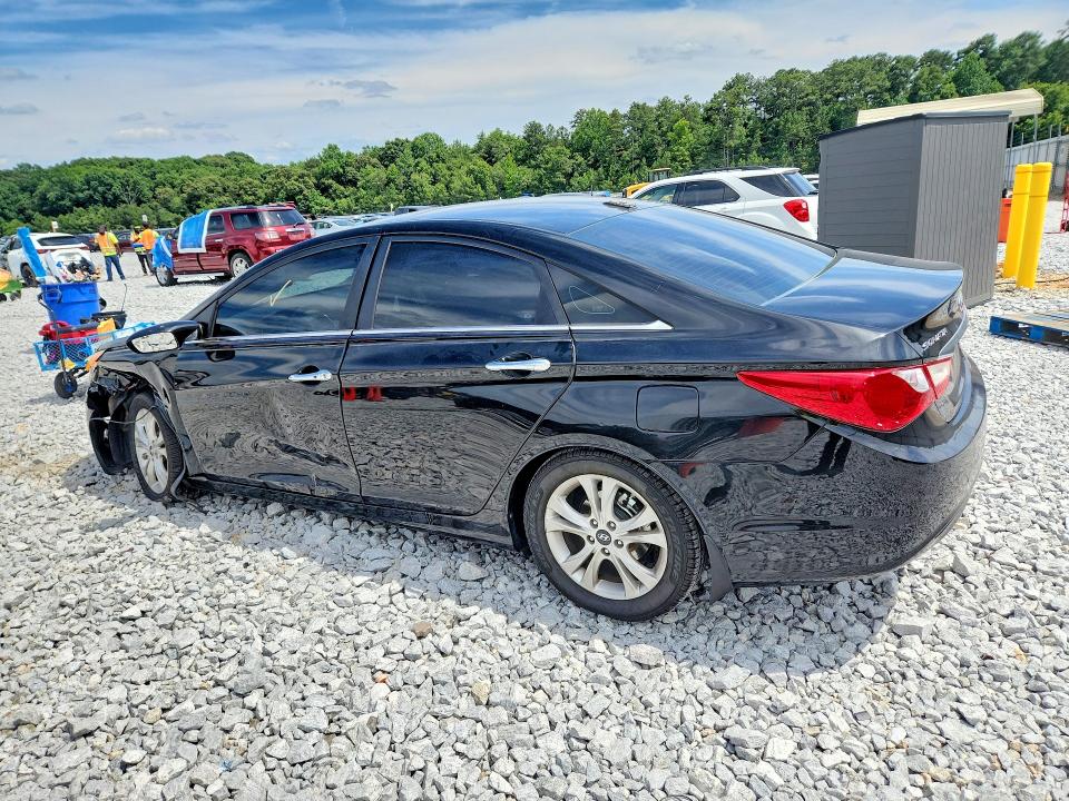 Photo 2 from auction – 2013 HYUNDAI SONATA with VIN 5NPEC4ACXDH657152