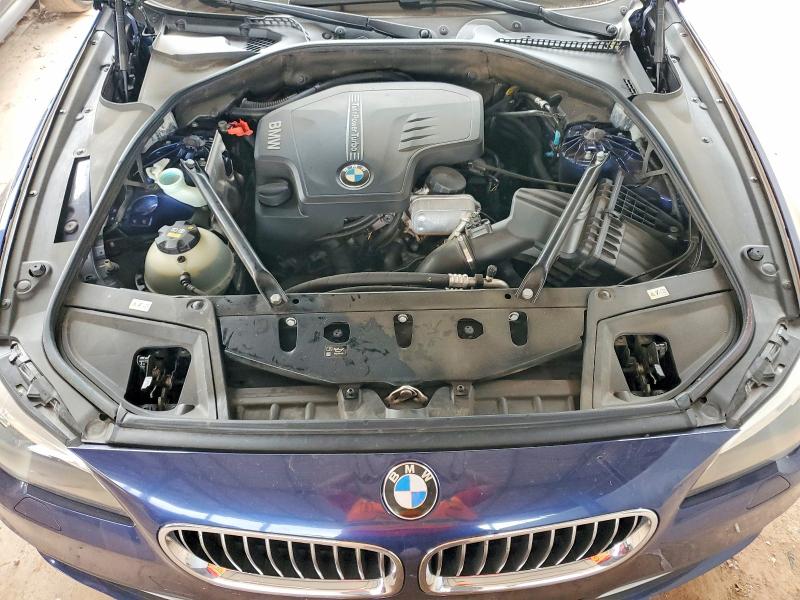 Photo 11 from auction – 2016 BMW 528 with VIN WBA5A5C57GG352014