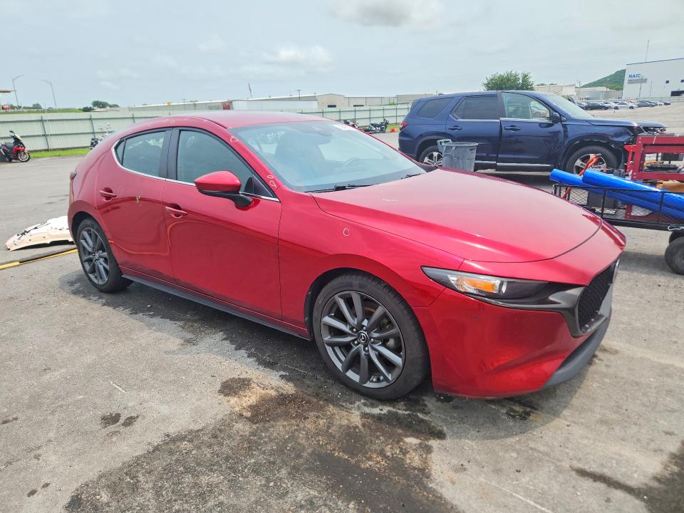 Photo 4 from auction – 2019 MAZDA 3 with VIN JM1BPAMM6K1120695