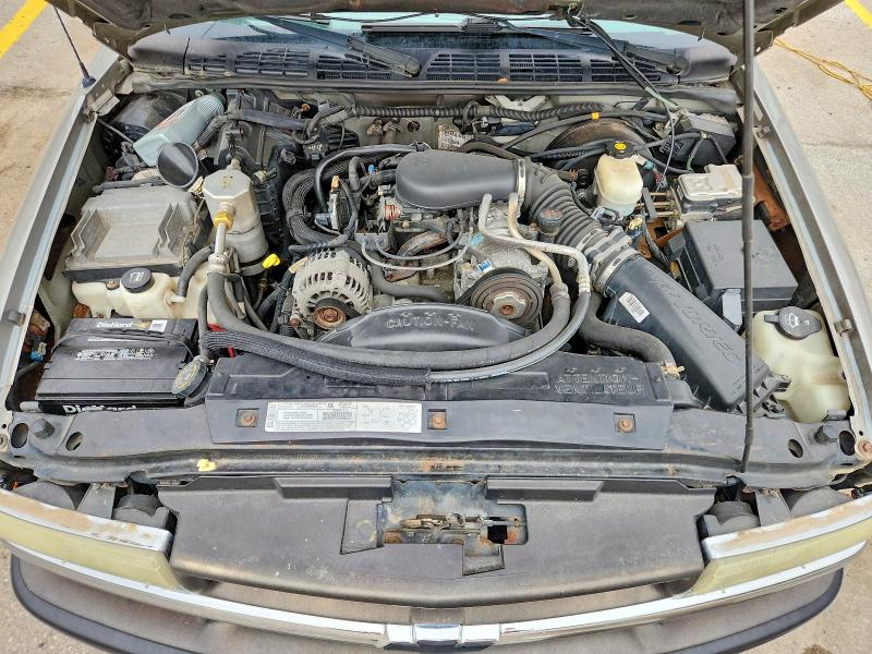 Photo 11 from auction – 2003 CHEVROLET BLAZER with VIN 1GNCT18X93K169848