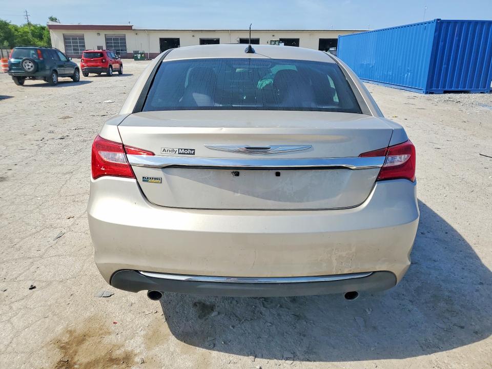 Photo 6 from auction – 2014 CHRYSLER 200 with VIN 1C3CCBBG2EN144920