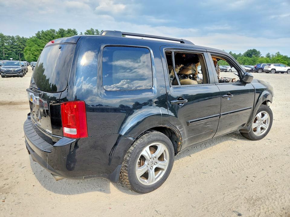 Photo 3 from auction – 2013 HONDA PILOT with VIN 5FNYF4H64DB063885