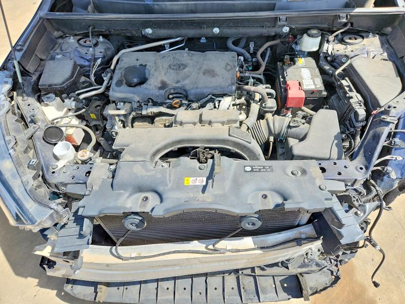 Photo 12 from auction – 2019 TOYOTA RAV4 with VIN 2T3W1RFV7KC032913