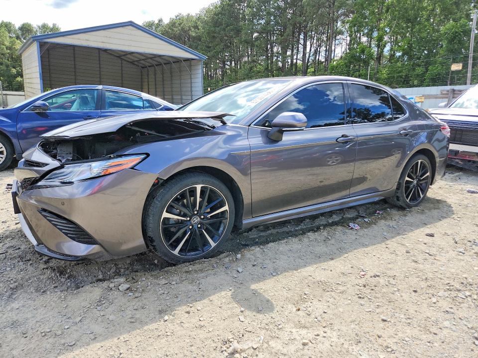 TOYOTA CAMRY 2018 with VIN 4T1B61HK2JU037348 - Photo from auction