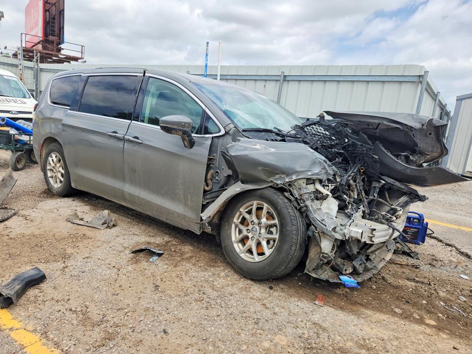 Photo 4 from auction – 2023 CHRYSLER PACIFICA with VIN 2C4RC1BG1PR590255