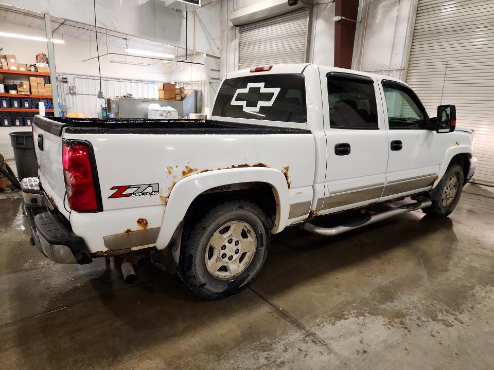 Photo 3 from auction – 2006 CHEVROLET SILVERADO with VIN 2GCEK13T161195227