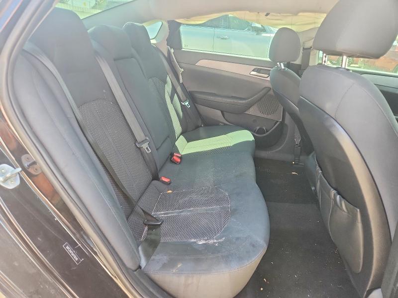 Photo 10 from auction – 2018 HYUNDAI SONATA with VIN 5NPE24AF9JH716149
