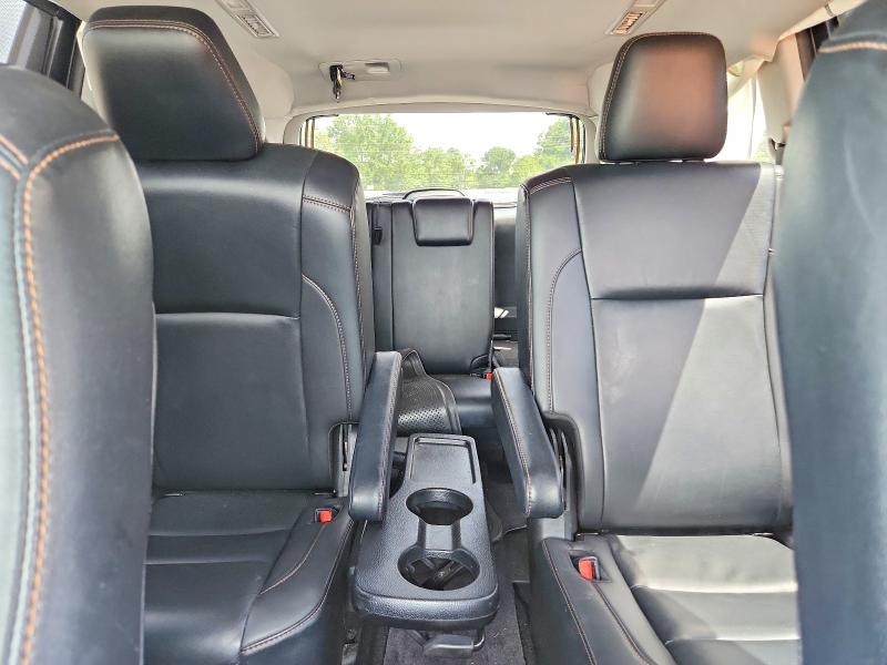 Photo 10 from auction – 2019 TOYOTA HIGHLANDER with VIN 5TDKZRFH4KS552410
