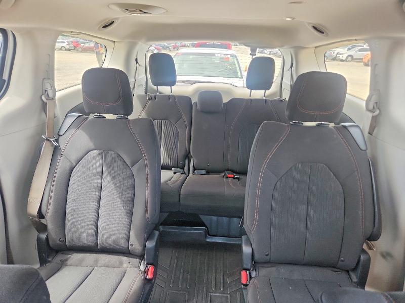 Zdjęcie 10 z aukcji – 2018 CHRYSLER PACIFICA z VIN 2C4RC1FGXJR113180