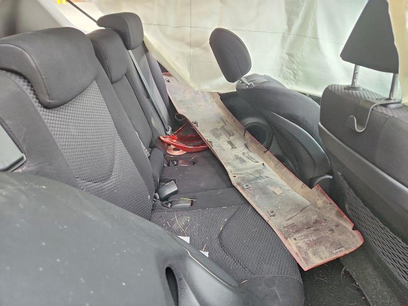 Photo 11 from auction – 2010 TOYOTA RAV4 with VIN JTMRF4DV3A5030309