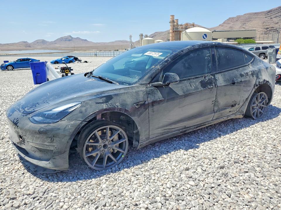 Снимка 1 от търг – 2023 TESLA MODEL 3 с VIN 5YJ3E1EA7PF462721