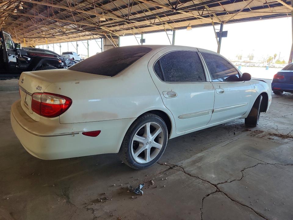 Photo 3 from auction – 2000 INFINITI I30 with VIN JNKCA31A7YT100981