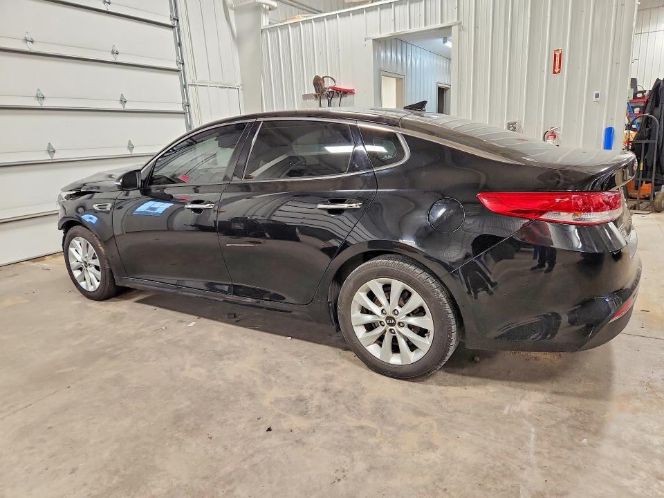 Photo 2 from auction – 2018 KIA OPTIMA with VIN 5XXGU4L30JG246076