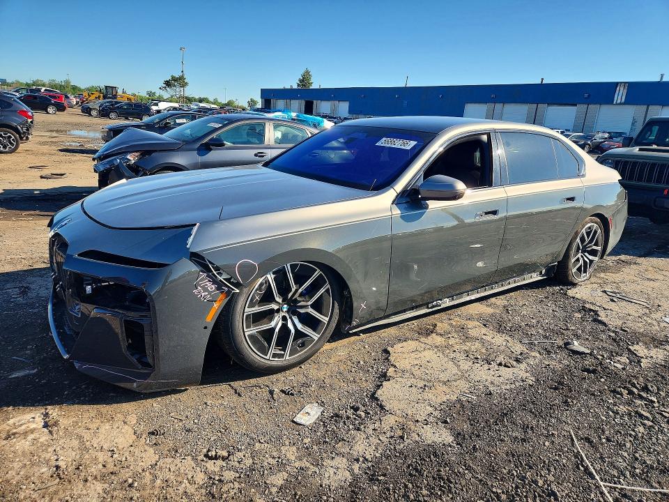 2023 BMW 760