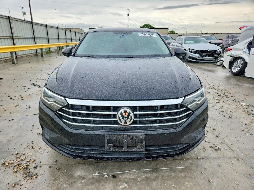 Photo 5 from auction – 2021 VOLKSWAGEN JETTA with VIN 3VWC57BU9MM044750