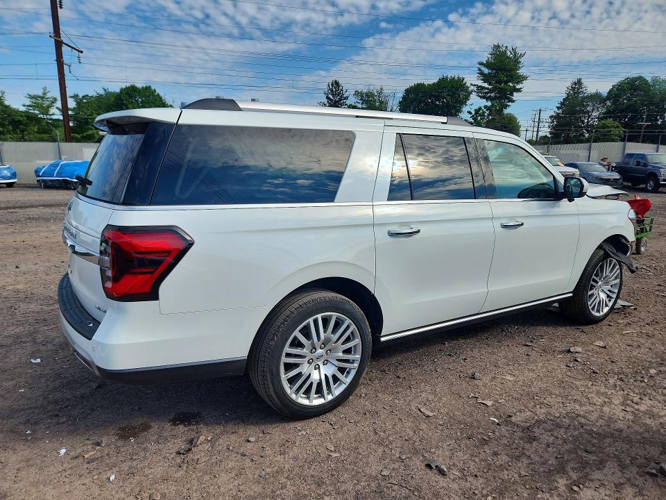 Photo 3 from auction – 2024 FORD EXPEDITION with VIN 1FMJK2A89REB11706