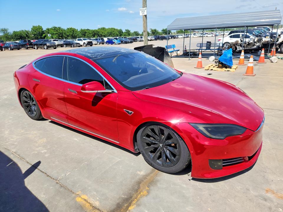 Photo 4 from auction – 2016 TESLA MODEL S with VIN 5YJSA1E25GF156830