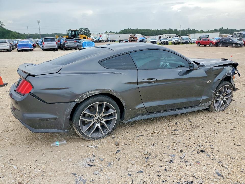 Photo 3 from auction – 2017 FORD MUSTANG with VIN 1FA6P8CF7H5344160