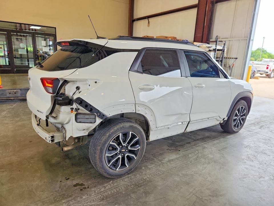 Photo 3 from auction – 2021 CHEVROLET TRAILBLAZER with VIN KL79MVSL8MB158884