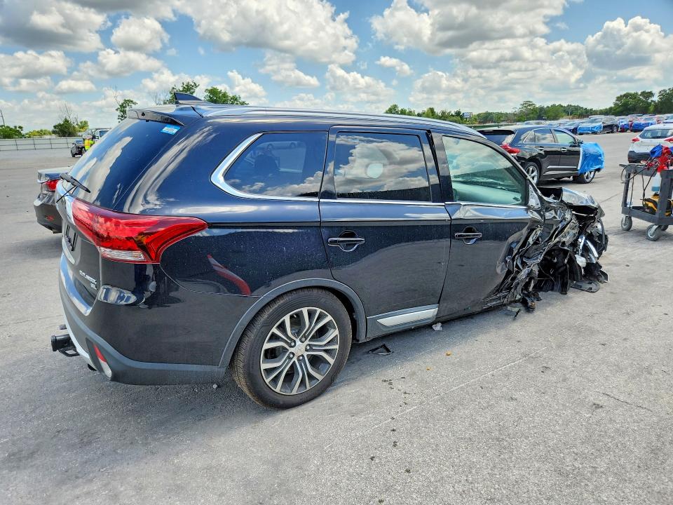 Photo 3 from auction – 2017 MITSUBISHI OUTLANDER with VIN JA4AD3A3XHZ048965
