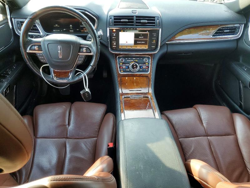 Photo 8 from auction – 2017 LINCOLN CONTINENTAL with VIN 1LN6L9RP1H5607413