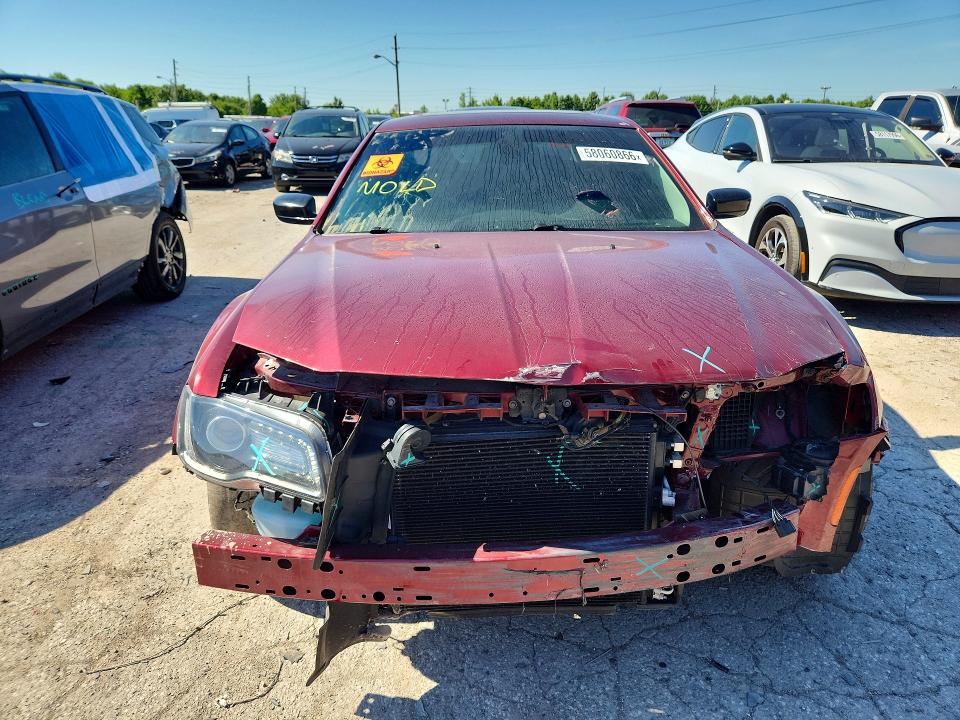 Photo 5 from auction – 2020 CHRYSLER 300 with VIN 2C3CCAAG8LH171976