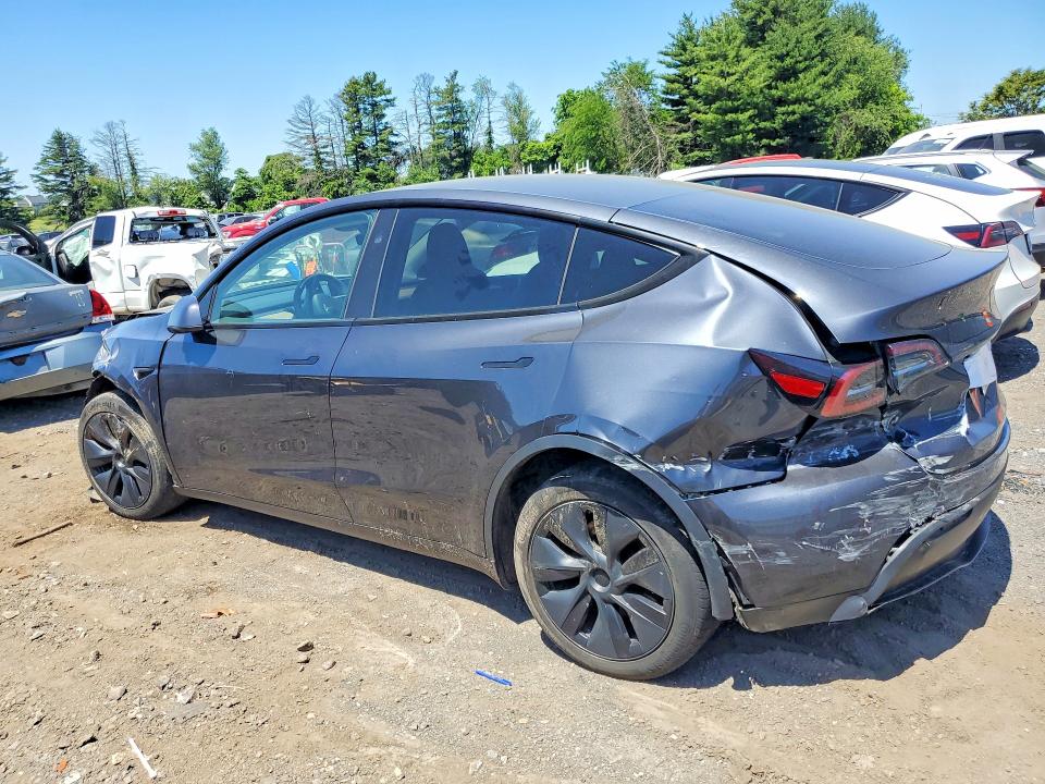Photo 2 from auction – 2024 TESLA MODEL Y with VIN 7SAYGDEE6RA321484