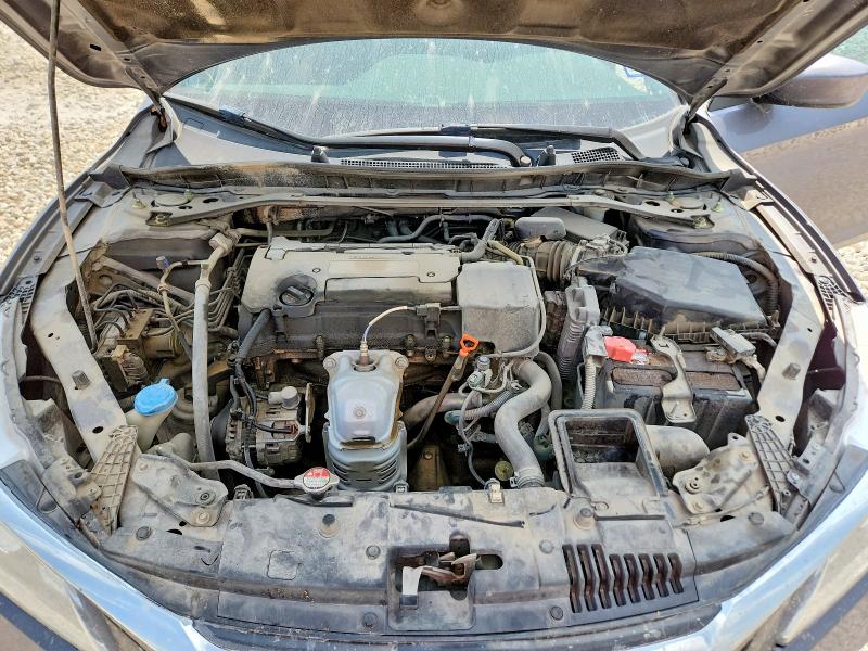 Photo 11 from auction – 2016 HONDA ACCORD with VIN 1HGCR2F56GA024150
