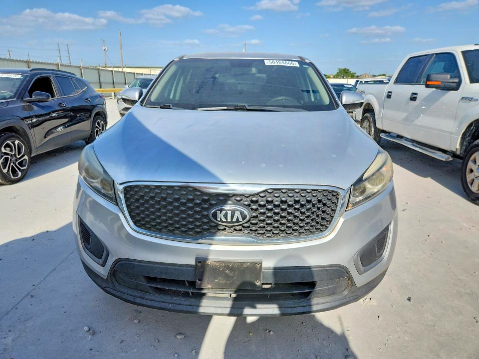 Photo 5 from auction – 2016 KIA SORENTO with VIN 5XYPG4A33GG165037