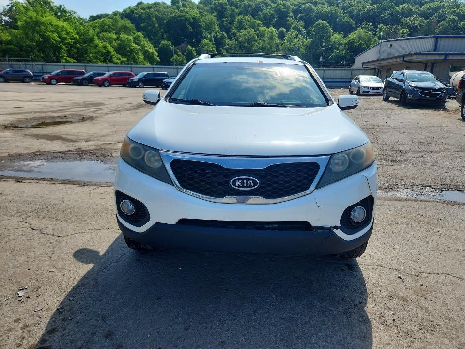 Photo 5 from auction – 2012 KIA SORENTO with VIN 5XYKTCA62CG223501